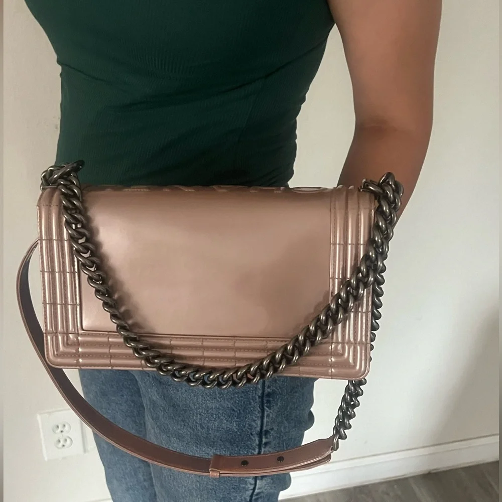 Reserved‼️Chanel metallic pink Boy Bag - Picture 7 of 12